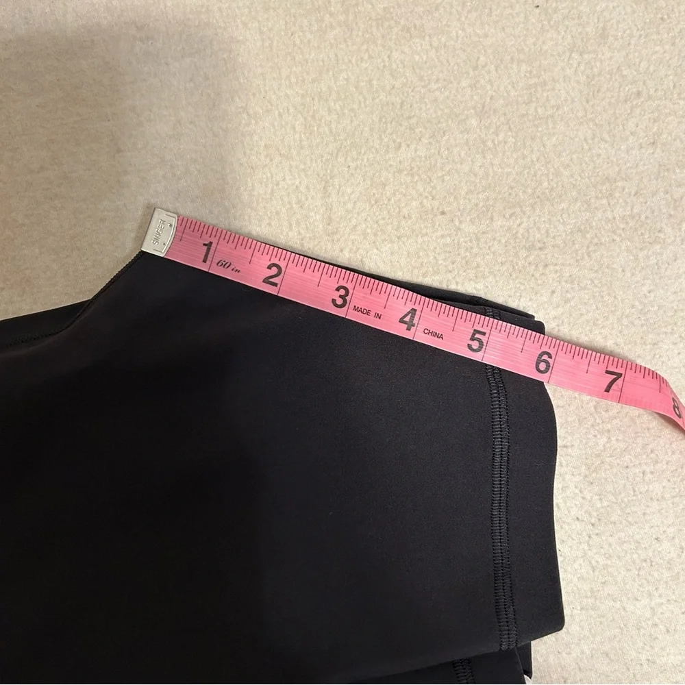 NWT 0 Lululemon Align Hi-Rise Stripe Short 6” inseam Black Activewear Workout - Picture 10 of 10